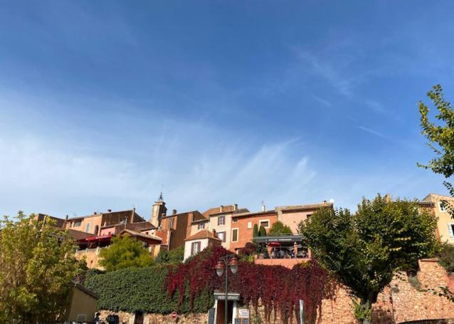 Hirondelle En Provence Roussillon en Isere