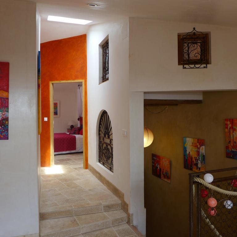 Affittacamere Hirondelle En Provence 3*